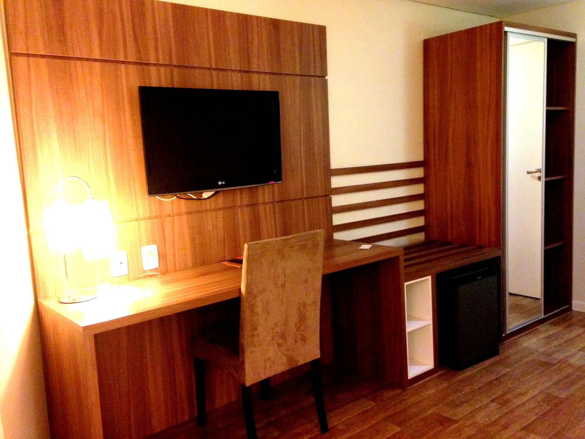 Umbu Hotel Porto Alegre - Centro Historico - Prox Aeroporto 15Min 外观 照片
