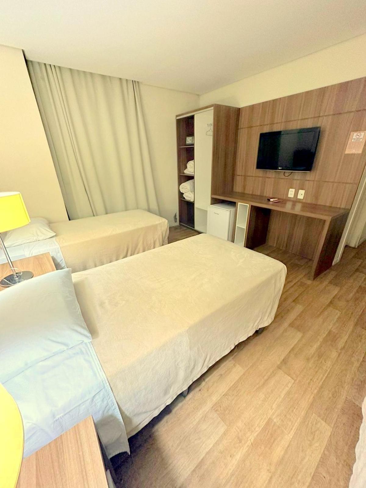 Umbu Hotel Porto Alegre - Centro Historico - Prox Aeroporto 15Min 客房 照片
